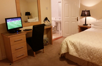 Connolly's Guesthouse bedroom ensuite
